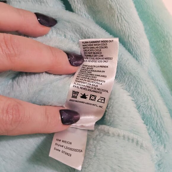 Disney Women's Top Aqua Size M 100 Star Wars Cute Grogu Fleece PJ Super Soft - Picture 4 of 8